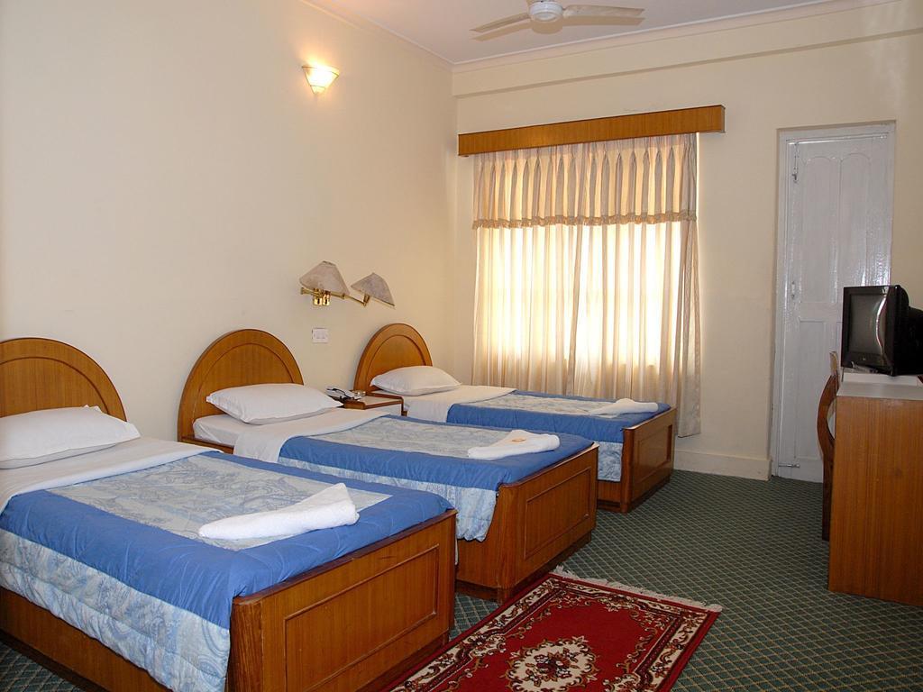 Hotel Blue Heaven Pokhara Eksteriør billede
